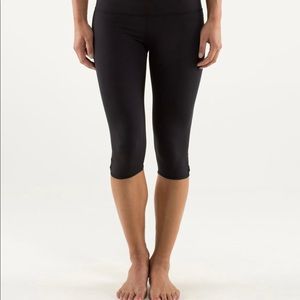Lululemon Bandha crop size 6